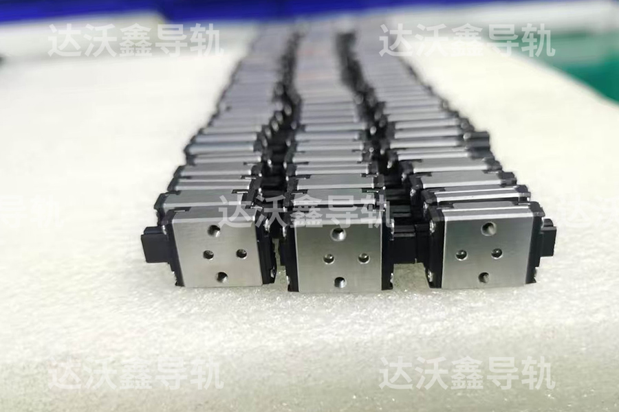 直线导轨滑块选型干货指南：分步操作，避开常见选型误区